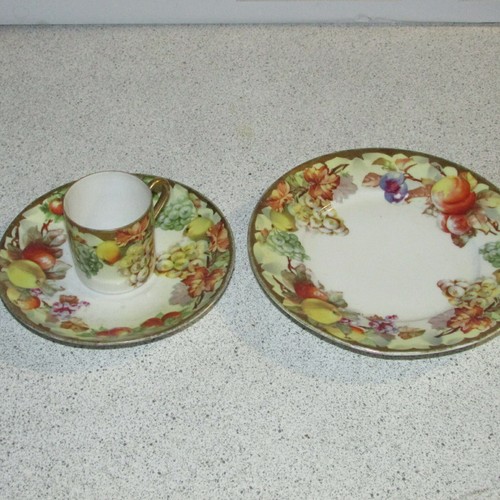 Look antique dresden pottery - dresden,