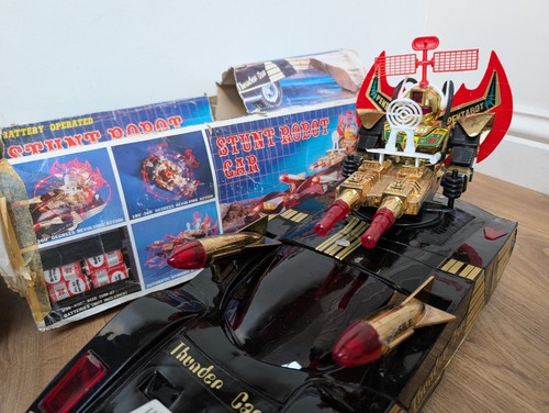 Stunt robot car thunder - car/thunder,