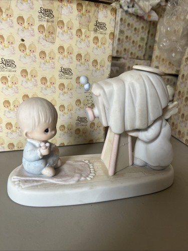 Precious moments figurine - moments,