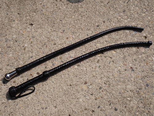 New black leather bull whip - black,