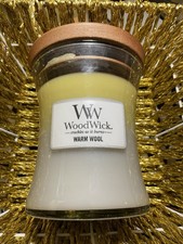Woodwick Warm Wool "Crackles As It Burns" Candle 275g ￼