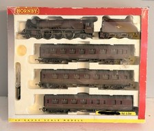 Hornby R2383 BR Duchess City of Nottingham Weathered + 3x LMS Stanier Coaches