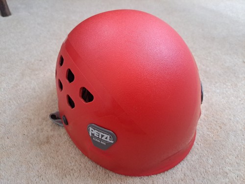 Petzl ecrin climbing helmet - ecrin,