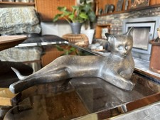 Vintage Stylised Modernist