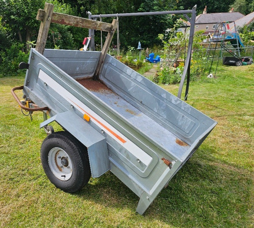 Erde 142 trailer