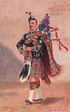POSTCARD   MILITARY    SCOTS GUARDS  PIPER    HARRY  PAYNE