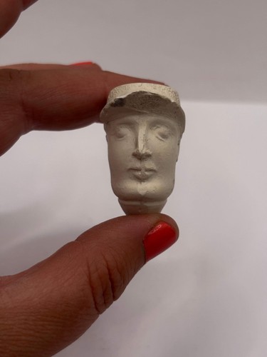 Old figural clay - , head
