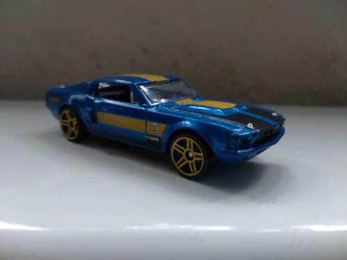 Hot wheels 1967 shelby - hot,