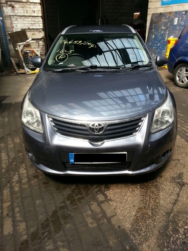 Toyota avensis estate - toyota,