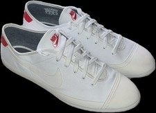 NIKE Men's White Trainers - UK Size 11 - BNWOT