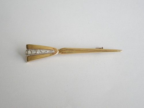 Vintage brooch gold tone - vintage,