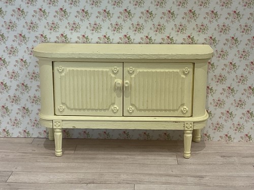 Lundby cream sideboard