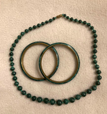 Vintage graduated green