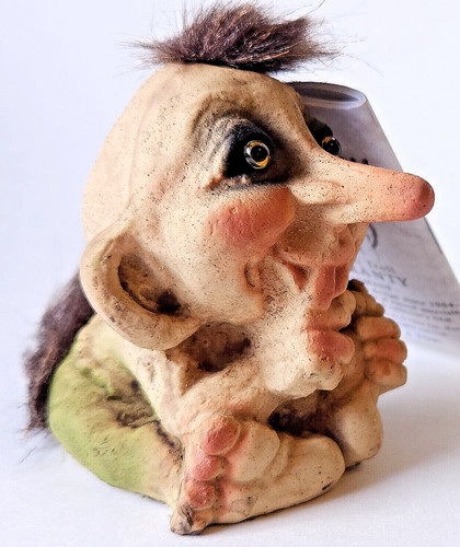 Form troll trollbaby - troll, "trollbaby