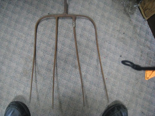 Antique primitive steel - antique, tine