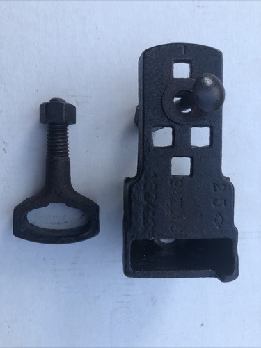 Vintage scythe ring base - &, to