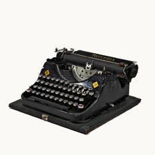 Mercedes Superba Typewriter – Vintage Mechanical Typewriter
