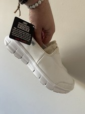 Skechers Sure Track Slip Resistant Work Shoes Ladies Size 5 White New With Marks