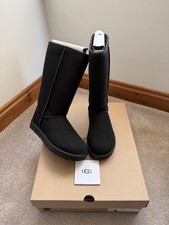 GENUINE UGG BOOTS W CLASSIC