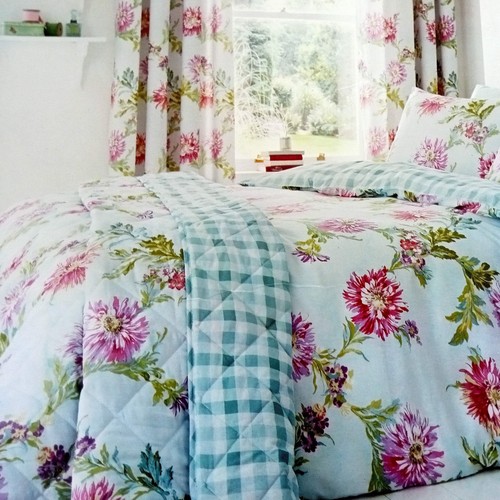 Chrysanthemum check bedspread - check,