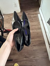 black patent leather pointed