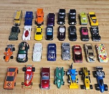 Lot of 31 Hotwheel cars