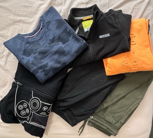 Boys winter clothes bundle - clothes, age