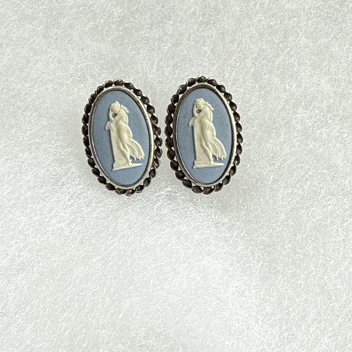 Vtg wedgwood blue jasperware - blue,