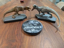 Jurassic World 3D Limited Edition SteelBook Blu-ray + Dinosaur Figures Set