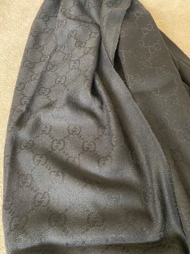 Gucci scarf wool authentic - gucci,