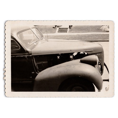 Photograph 1930s sedan - photograph,