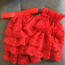 Jabot cravat and wrist cuffs