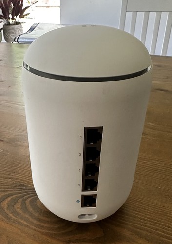 Ubiquiti unifi udm - ubiquiti,