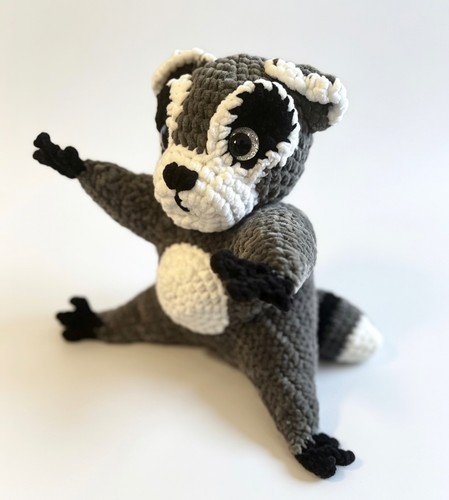 New 36cm frightened raccoon - new,