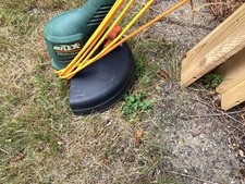 Black & Decker Corded Strimmer GL540 Reflex 25cm GL540. Good working order.