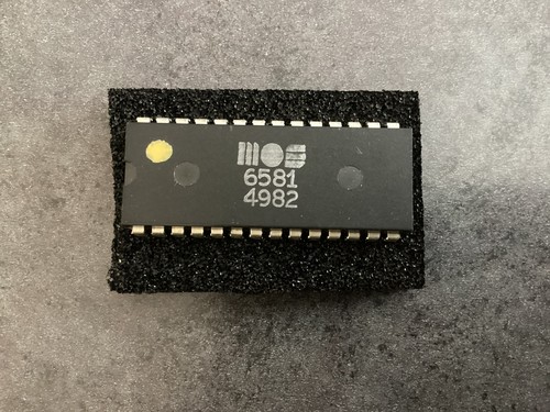Genuine commodore mos - commodore, sid