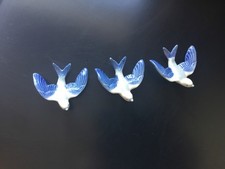 Vintage Wade Whimsies Swallow Flying Birds Set Of 3 Blue And White - 1950’s