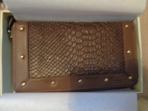 Tommy and kate new brown