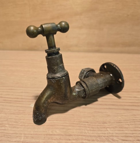 Vintage reclaimed wall mounted - reclaimed,