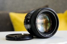Nikon AF Nikkor 85mm f/1.8 D