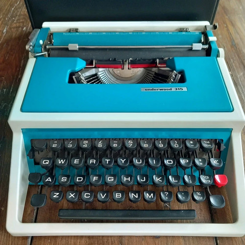 Underwood 315 typewriter - underwood,