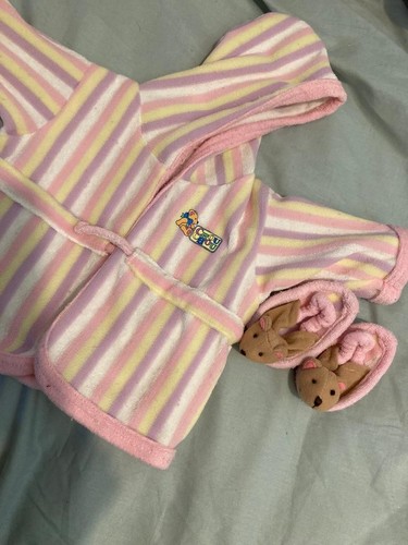 2004 baby chou - 2004, dressing