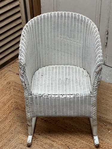 Vintage child lloyd loom - child’s,