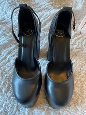 platform court shoes matte