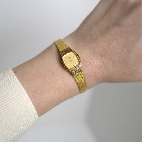 Vintage seiko 2c20 - vintage, gold