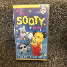 THE SOOTY SHOW IZZY WIZZY LETS