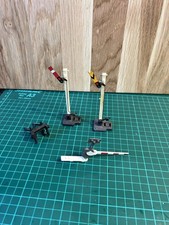 Hornby OO Signal X 2, Buffers, 1x Level Crossing Barrier