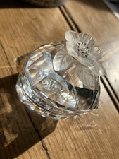Pem3 Swarovski Flower Trinket