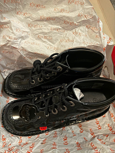 Kickers girls black patent - girls,