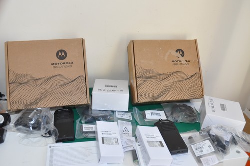 Motorola uhf way radio - way, x2